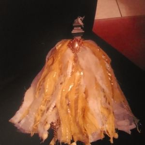 🌞Stunning Yellow Tassel handmade🌞